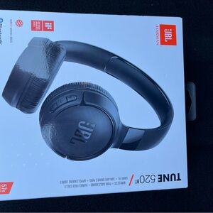 JBL Tune 520BT Bluetooth Wireless Headphones